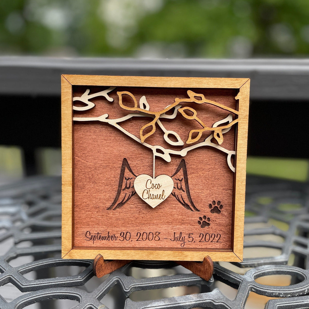 Personalized family tree sign with family names