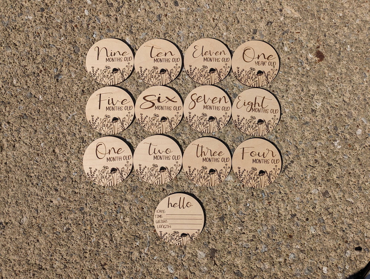 Personalized wildflower baby milestone markers for monthly first-year photos